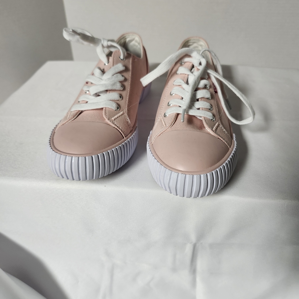 Levi's Women Pink Low Top Canvas Sneakers